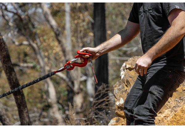 RUNVA Winch EWB12K Max 12V With Armortech Synthetic Rope